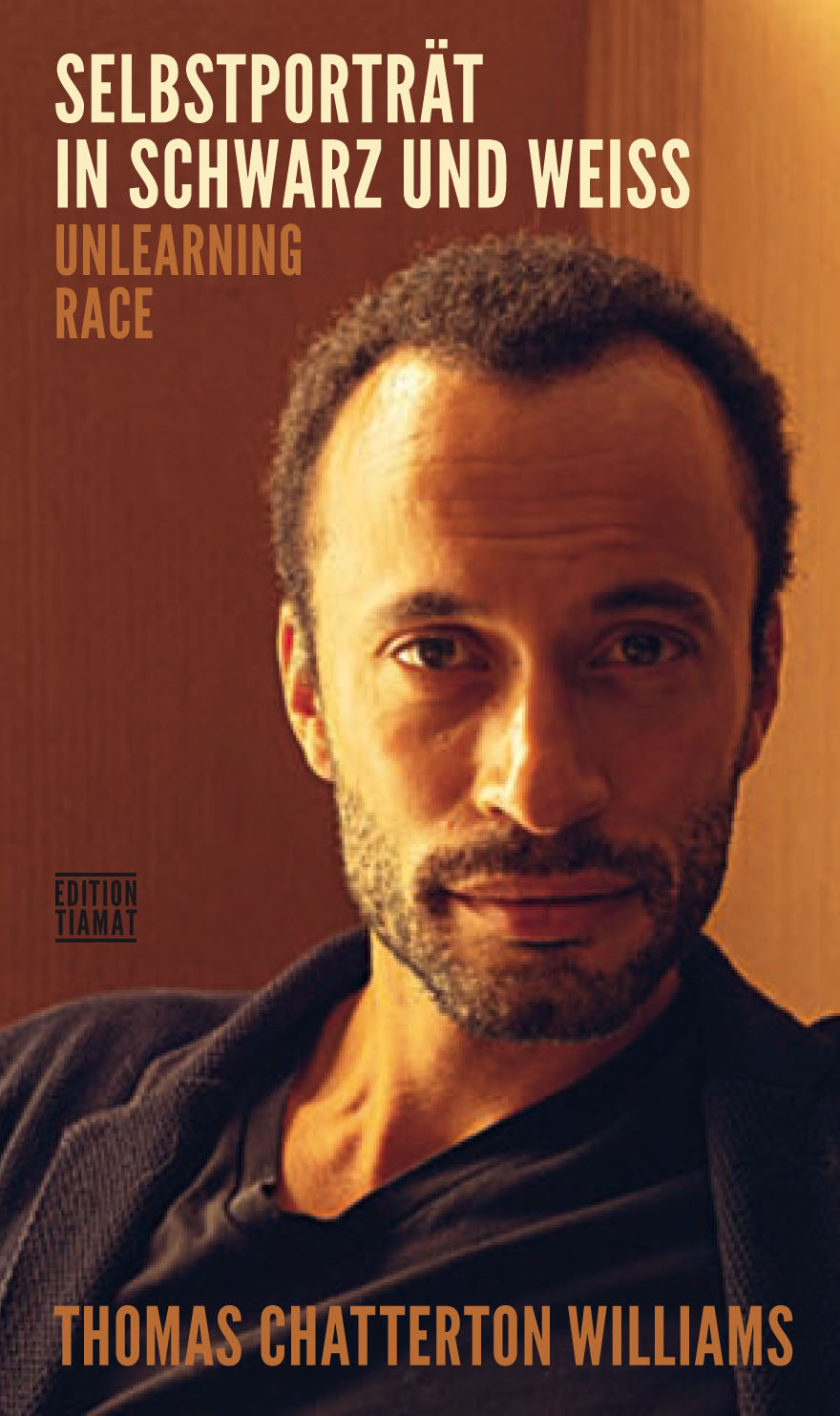 Selbstporträt in Schwarz und Weiß